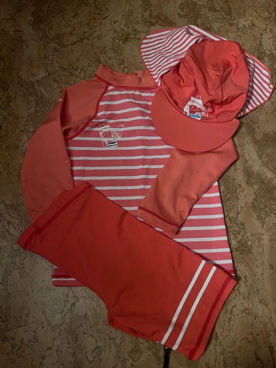 Maillots de bain: Ensemble de maillot 4 ans  – D'occasion à Bellevue par utilisatratice