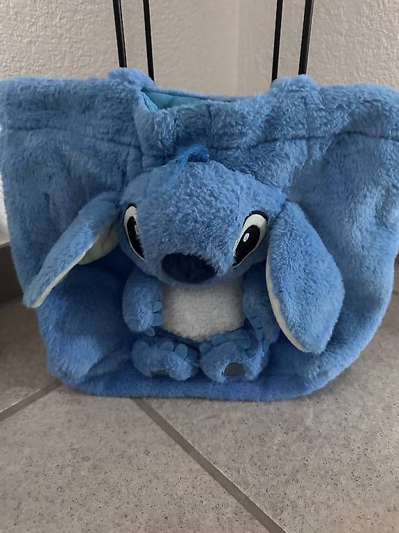 Disney Jouets: Spielsachen, stitch, plüschtier, decke – D'occasion à Bad Zurzach par deb_hs68 4