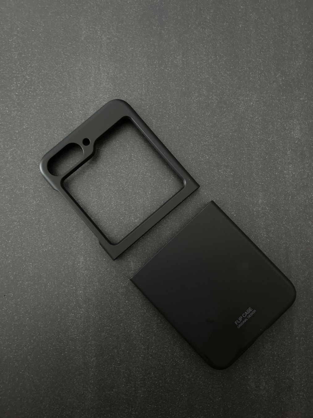 Cover & Protezioni schermo: Samsung Galaxy Flip 6 Hülle Case Schutz Neu – Nuovo e nell'imballaggio originale da Suhr venduto da SchnapperCH