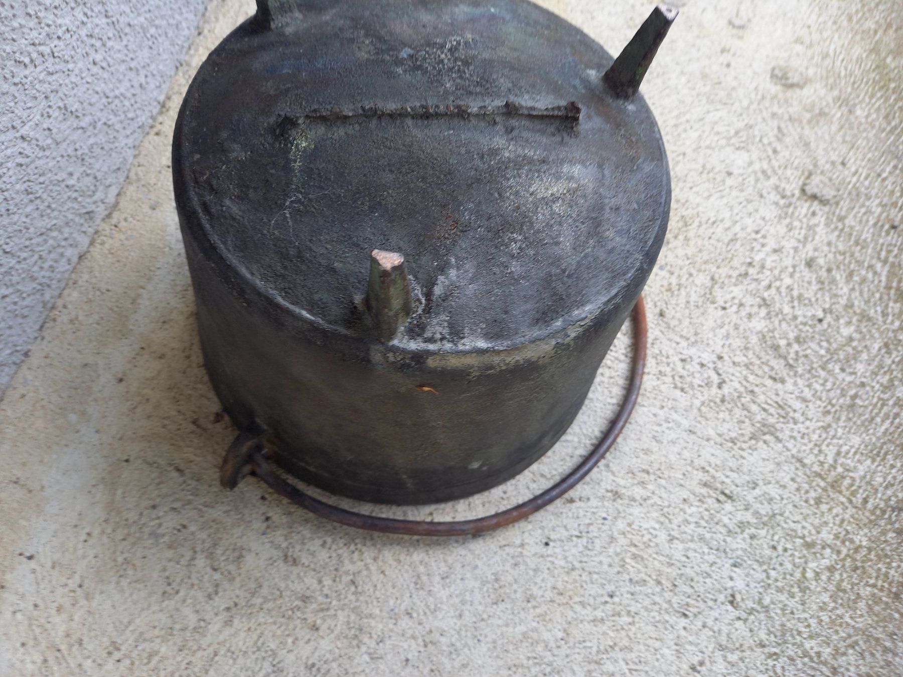 Pentole: Chaudron ancien en fonte – Usato da Rossens FR venduto da Souris1 7