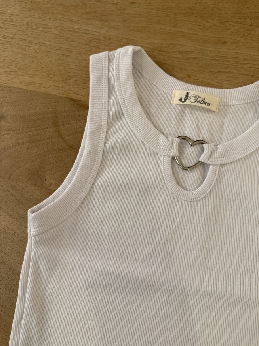 Top: White top – Nuovo (secondo la descrizione) da Adliswil venduto da Marjin 1