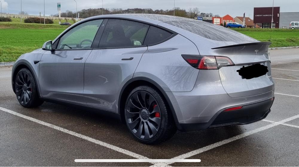 Leasing Tesla Model Y Performance