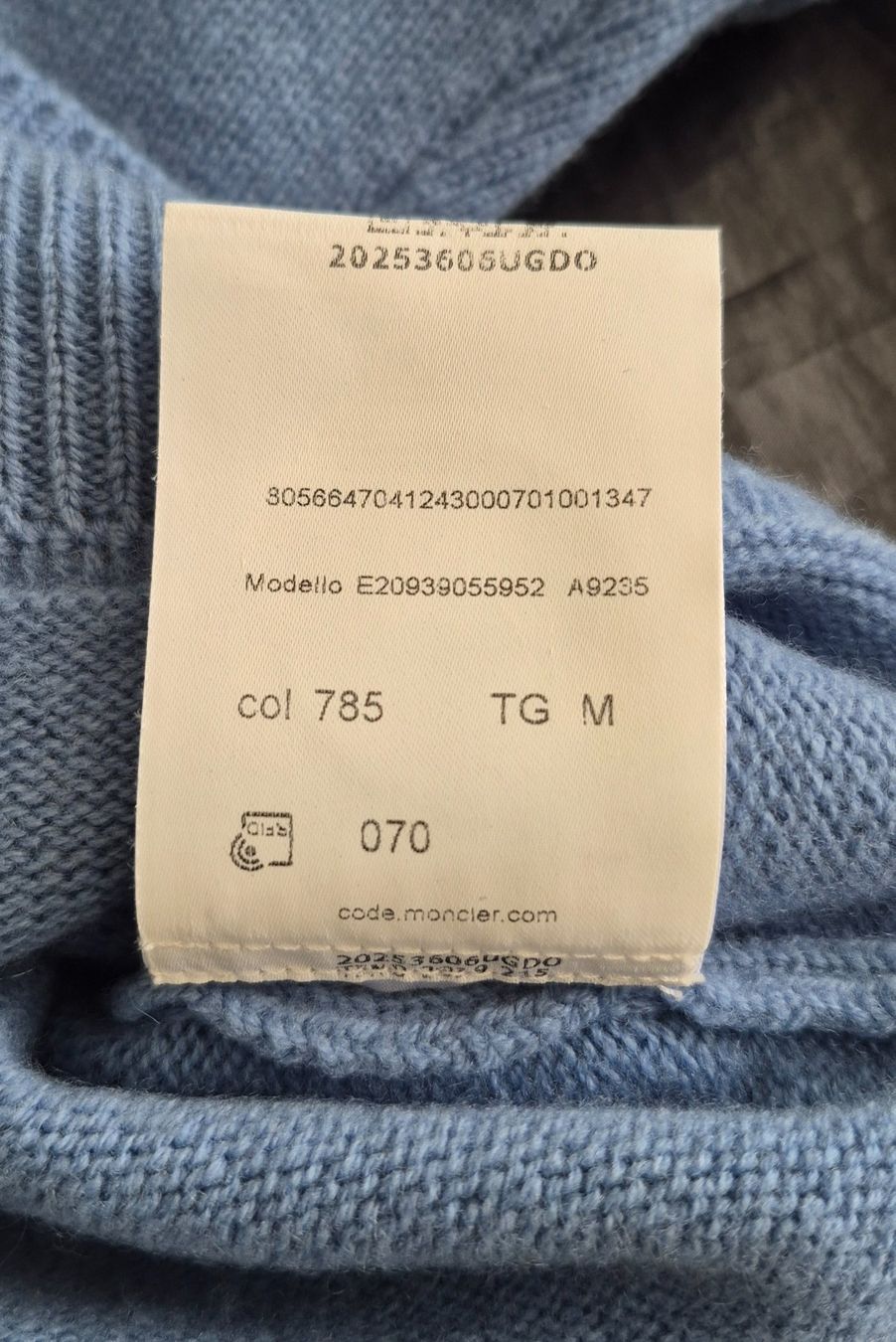 Moncler Maglioni & Felpe: MONCLER Damenpullover – Nuovo (secondo la descrizione) da Schaffhausen venduto da Captancemo 4