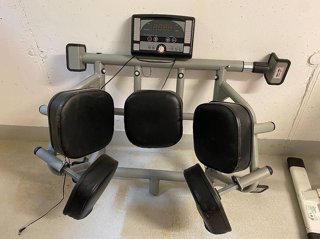 Hometrainer: Fitnessstudio Geräte  – Usato da Speicherschwendi venduto da Supersport 3