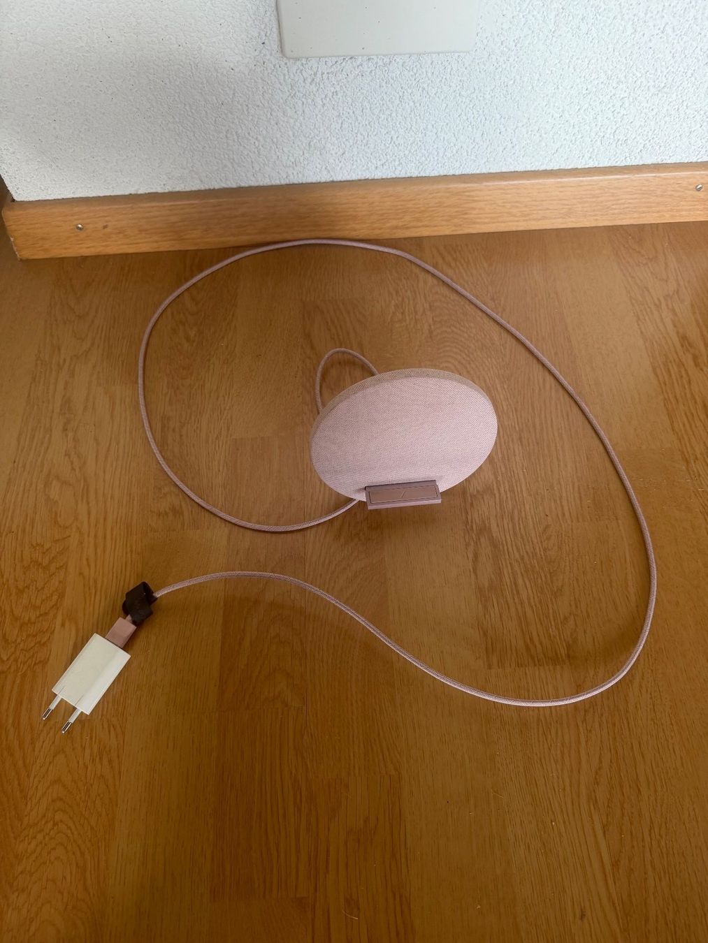 Caricabatterie: IPhon Ladestation – Usato da Stallikon venduto da Haflinger7 1