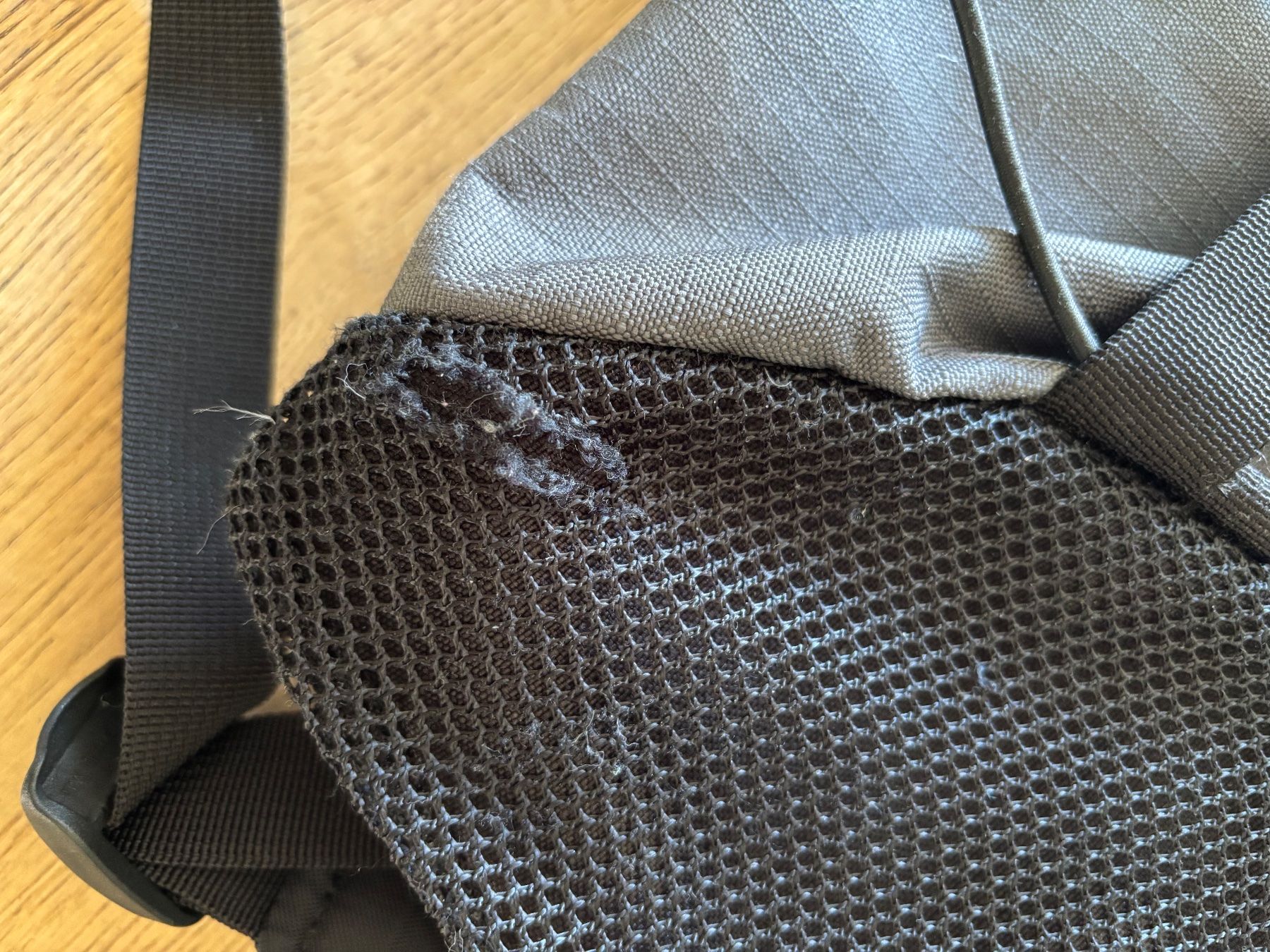 Dakine Zaini: Dakine-Rucksack schwarz-grau – Usato da Zürich venduto da Millie 5