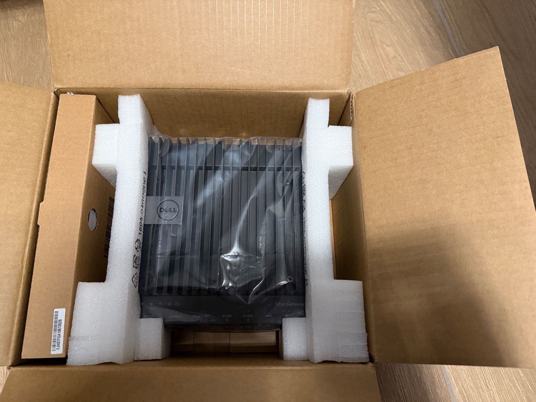Dell Server: Neuwertiges Dell Edge Gateway 5000, ungeöffnet – Neu (gemäss Beschreibung) aus Brütten von Trinity_ch 1