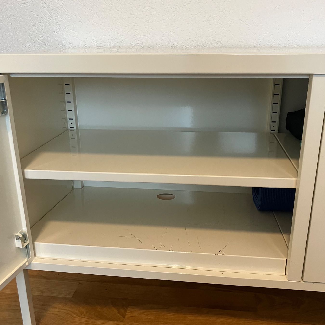 IKEA PS Schrank, weiss, 119x63 cm (Gebraucht) in Grabs für CHF 97 – nur Abholung auf Ricardo kaufen