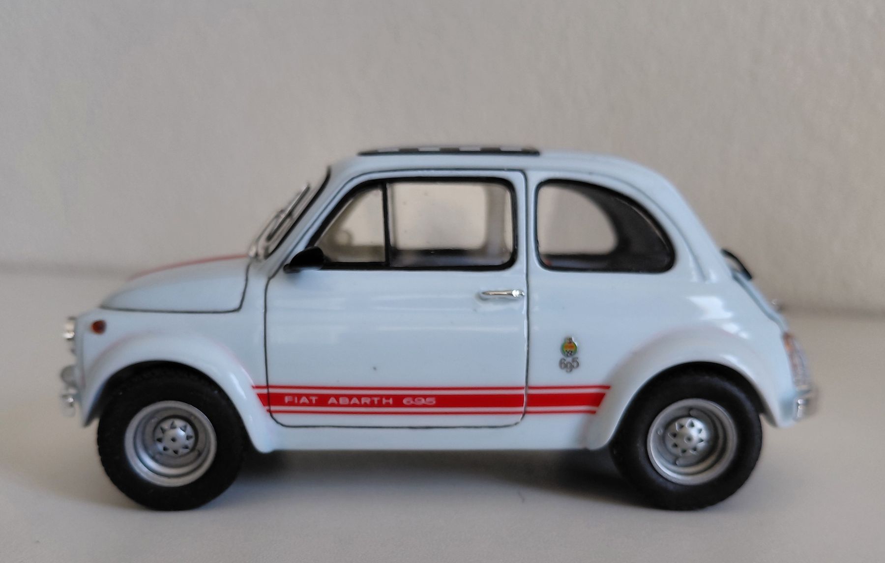 Modellini d'auto: Fiat 500 Abarth 695 SS – Nuovo (secondo la descrizione) da Bottenwil venduto da Toyscout 1