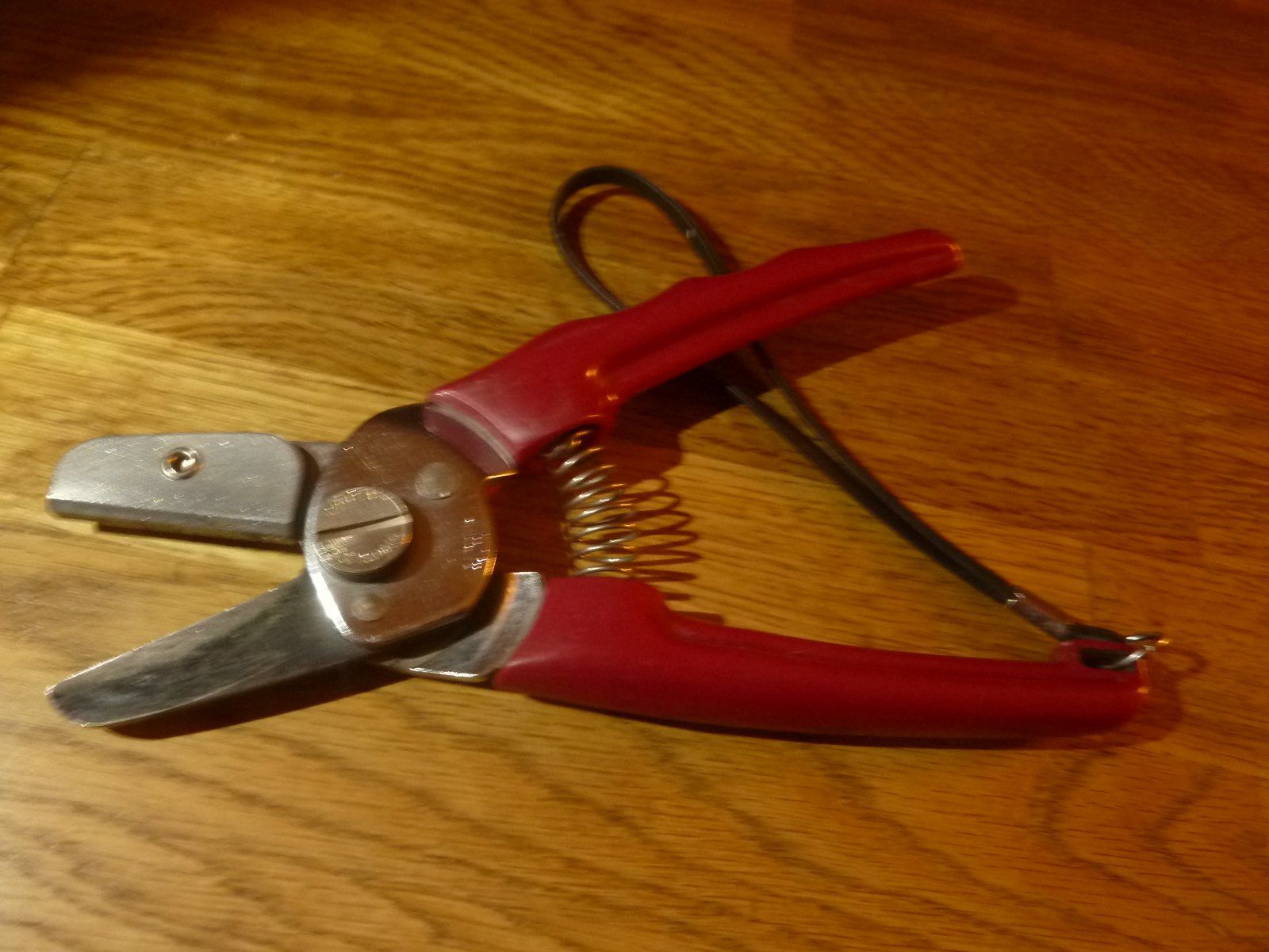 AC-DC Alle Werkzeuge: Gartenschere Pruning Shear 1270 7-12 SABOTEN – Gebraucht aus Hochfelden von swissice 3