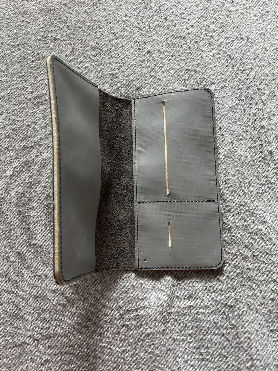 Freitag Cover & Protezioni schermo: Freitag Handyhülle – Usato da Thalheim venduto da karmabis_ 1