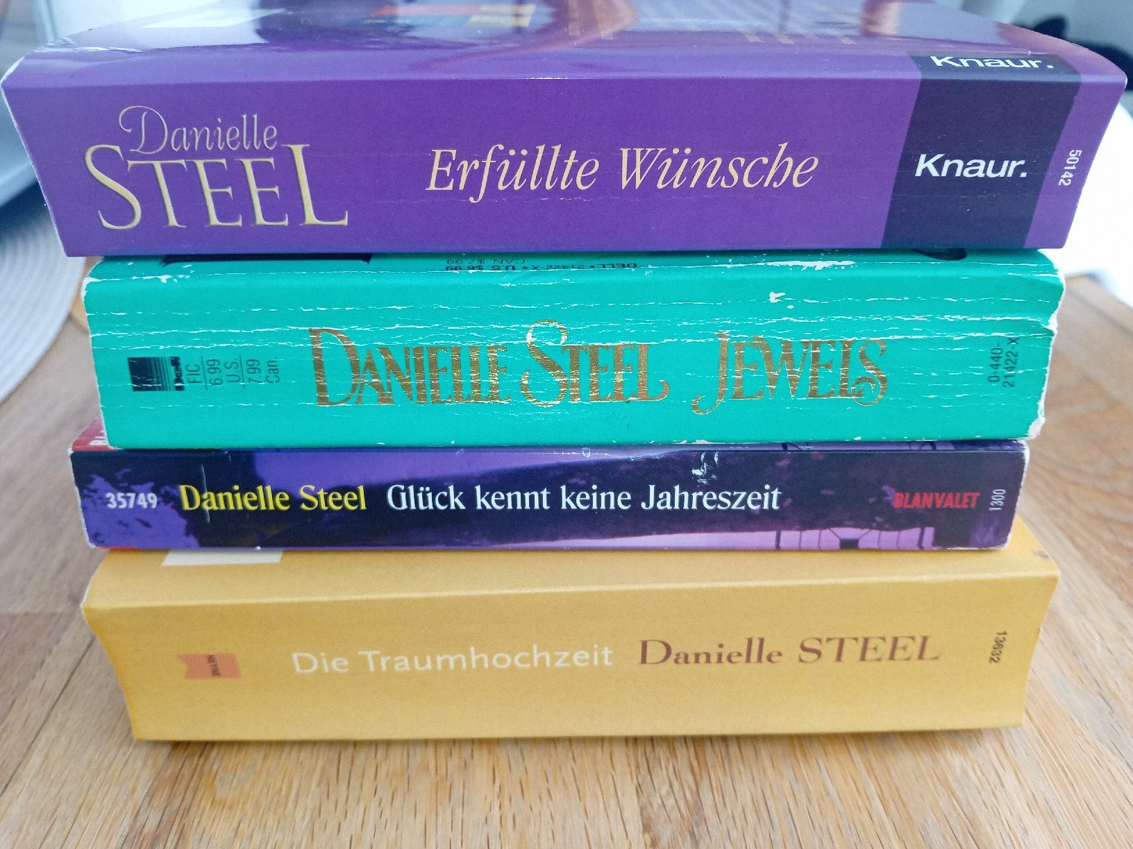 Libri: Danielle Steel Bücher – Usato da Zürich venduto da Mig_fpy8 2