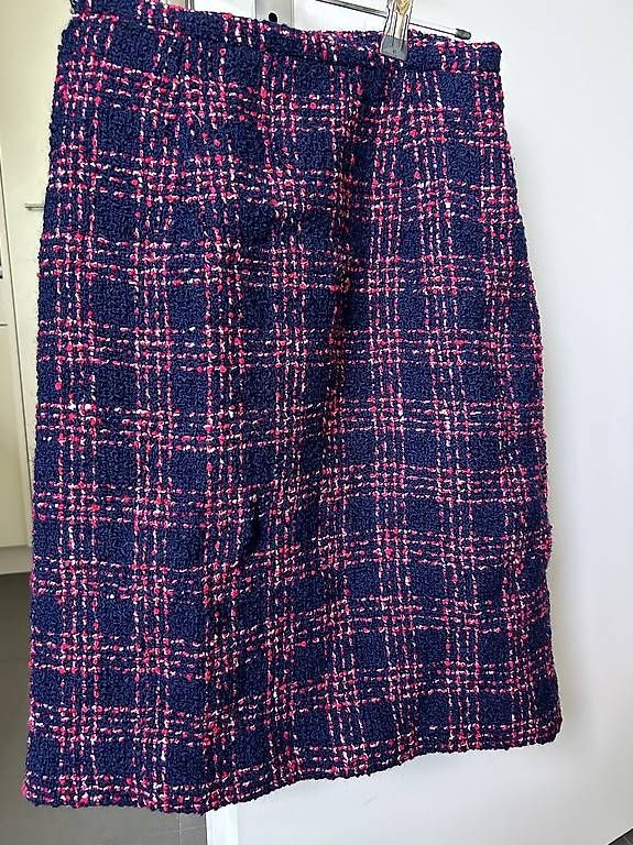 Gonne: Stylischer Woll-Pencil Skirt – Usato da Bern venduto da rea_z59j