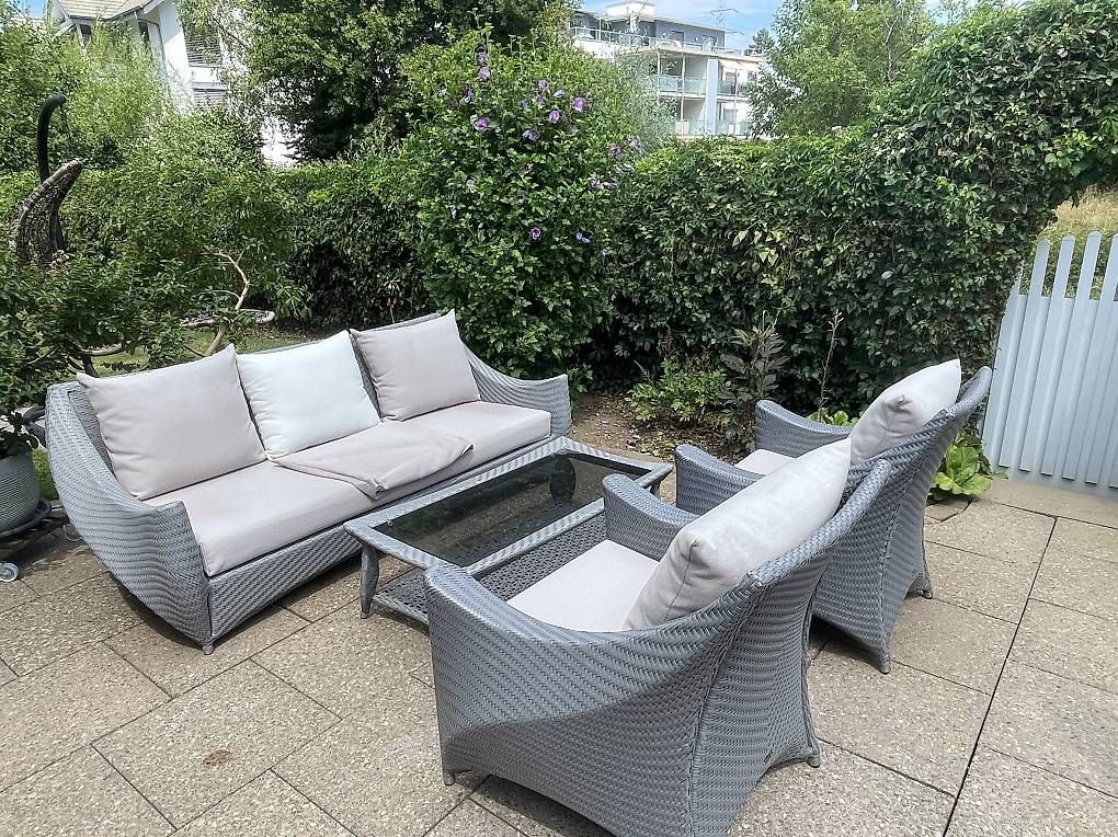 Divani: Gartenlounge Denova mit Clubtisch – Usato da Zeiningen venduto da UrsulaW66