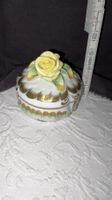 Herend Hungary Porzellan Dose mit Rose „Queen Victoria“