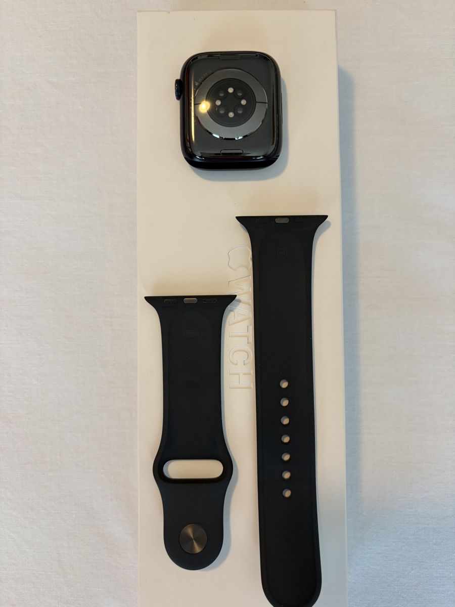 Apple Smartwatch: Apple Watch Series 9 45 mm – Usato da Jona venduto da Flexer02 2