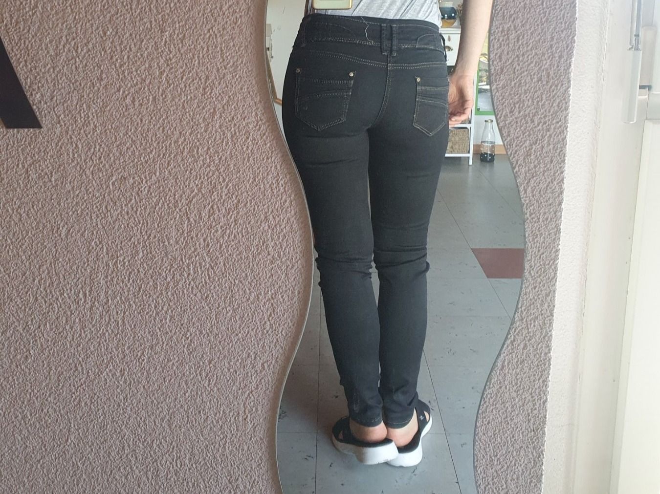 Jeans: Jeans – Usato da Moosseedorf venduto da Sonnenschein.. 1