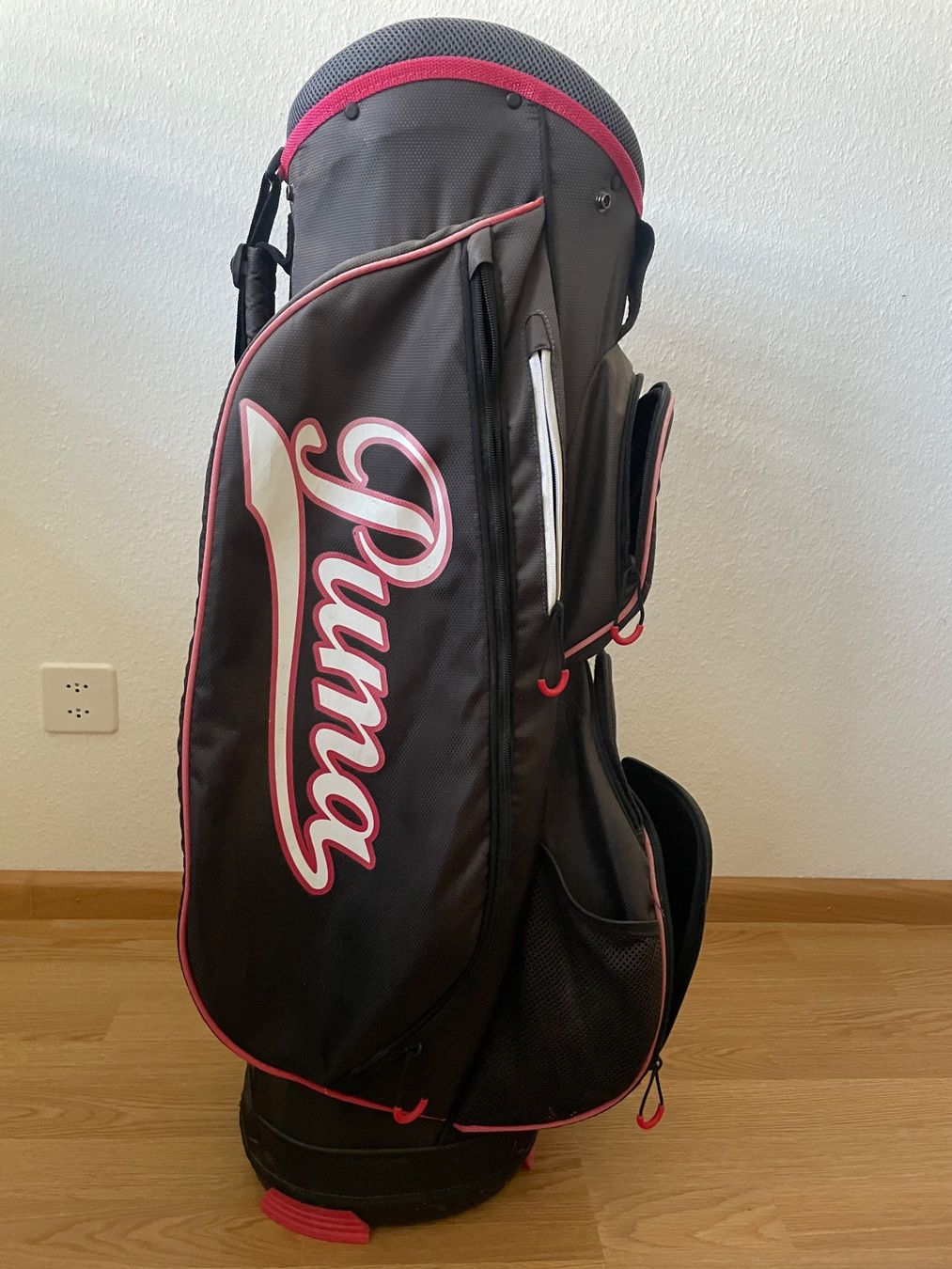 Schläger & Sets: Puma Golf Bag with Raincover – Gebraucht aus Basel von angels.of.horror