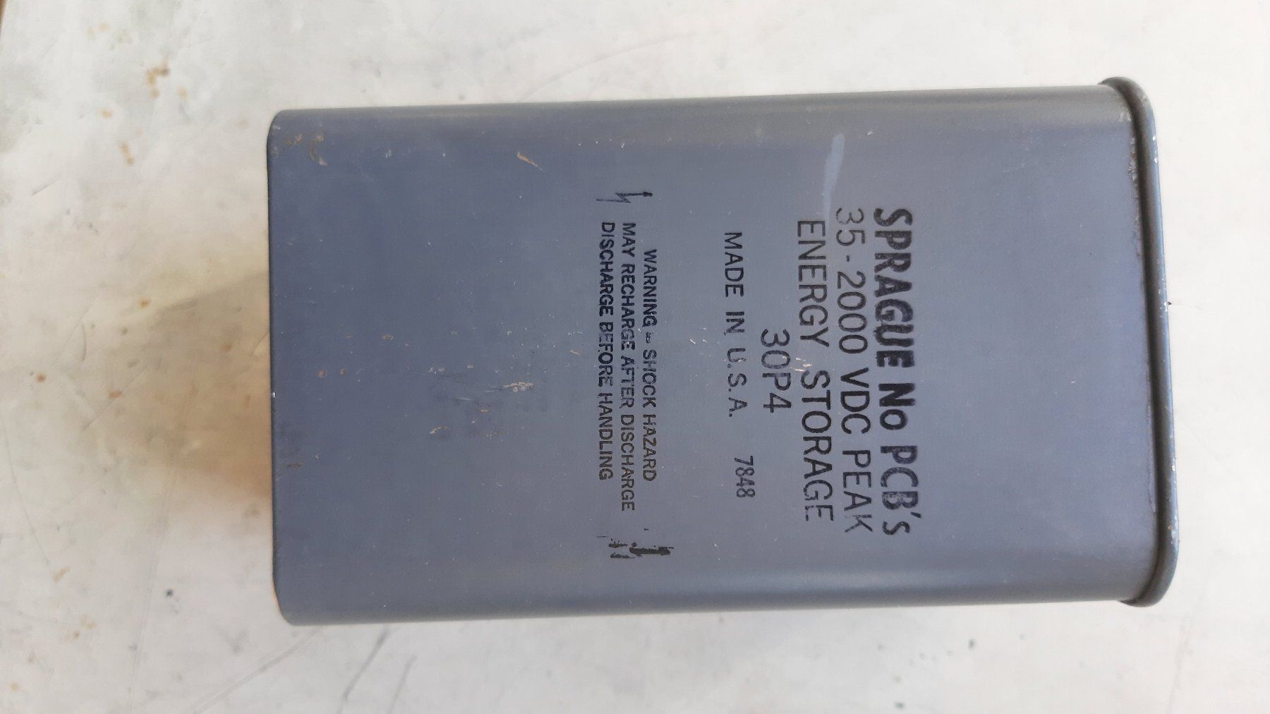 Componenti elettronici: condensateur 35uF 2000VDC – Usato da Attalens venduto da Gmsa68