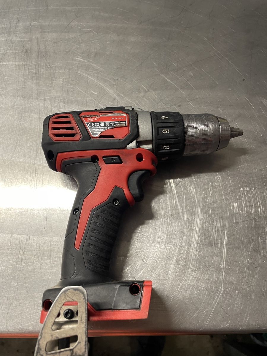 Milwaukee Trapani: Milwaukee M18 BDD Akkuschrauber gebraucht – Usato da Arbon venduto da Lenya4 1
