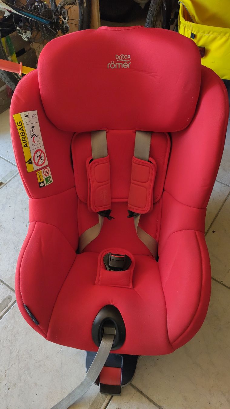Britax Römer Seggiolini per auto: Britax Römer Autositz – Usato da Giswil venduto da Dewey08