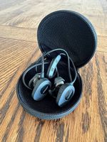 Bose Soundsport Kopfhörer mit Case und Ladekabel