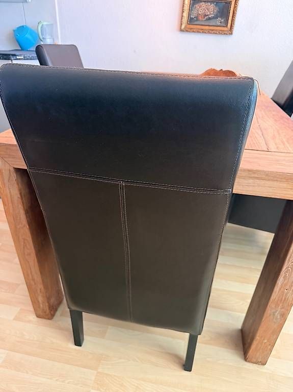 Chaises: Stühle aus Leder – D'occasion à Thun par ava_9g95