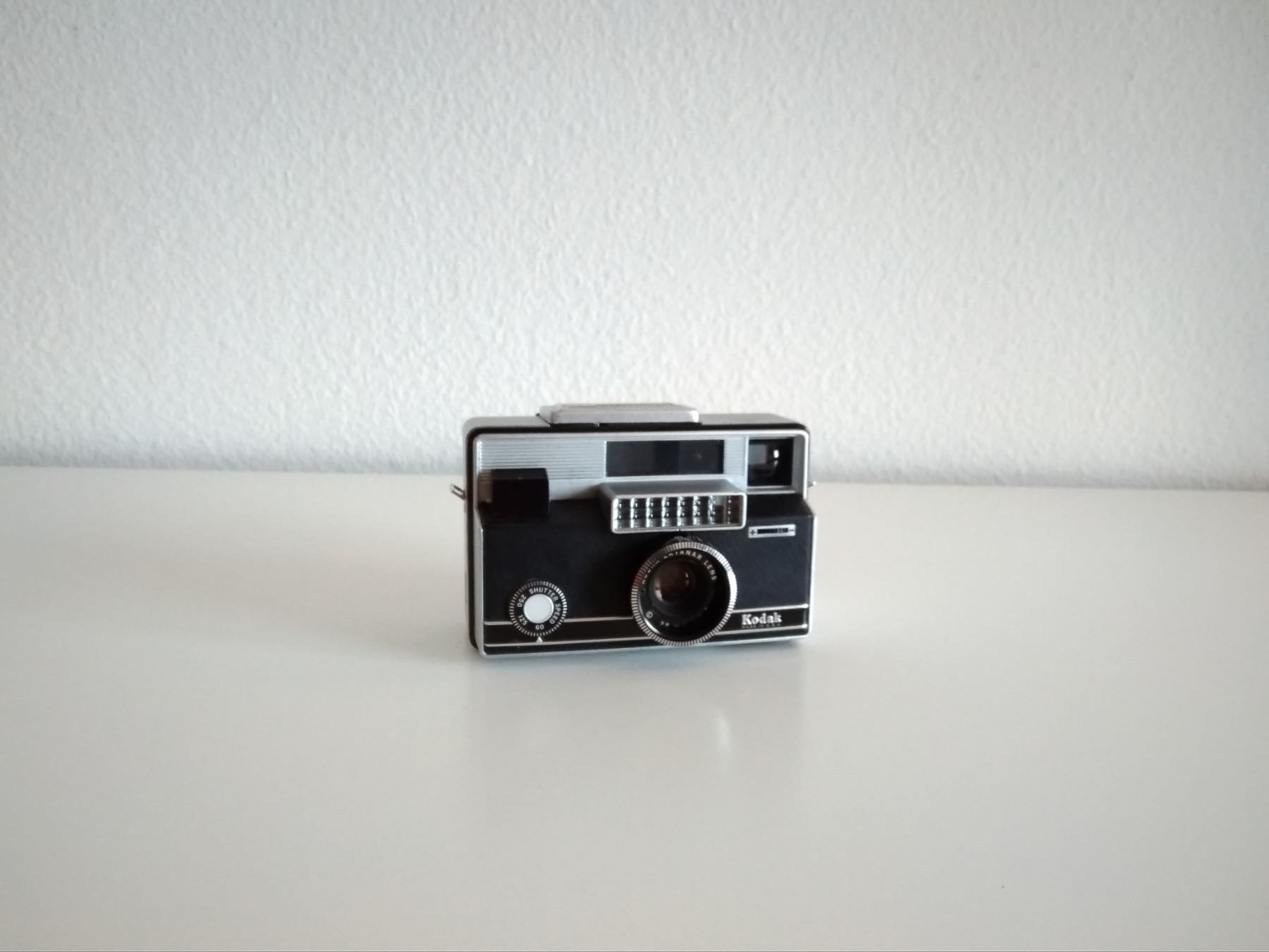 Kodak Fotocamera: Vintage Kodak Instamatic 700 mit Tasche – Usato da Dietikon venduto da Branquinha1981 2