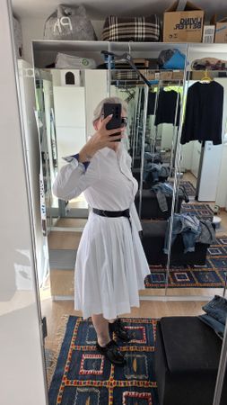 Sublime robe KARL LAGERFELD- T DE40 / FR42