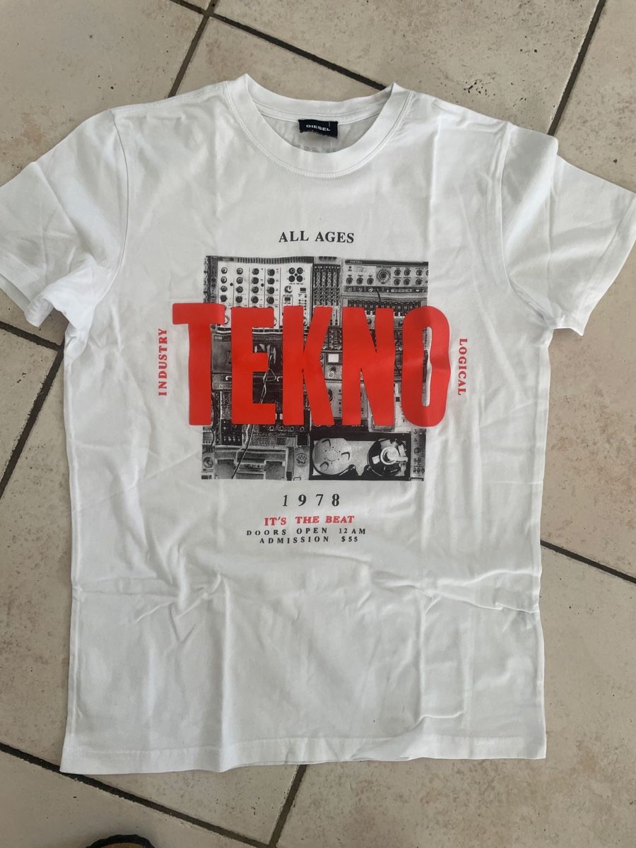 Diesel Hemden, T-Shirts & Polos: Diesel T-Shirt "Tekno All Ages" Gr.152 – Gebraucht aus Obergerlafingen von cabo4