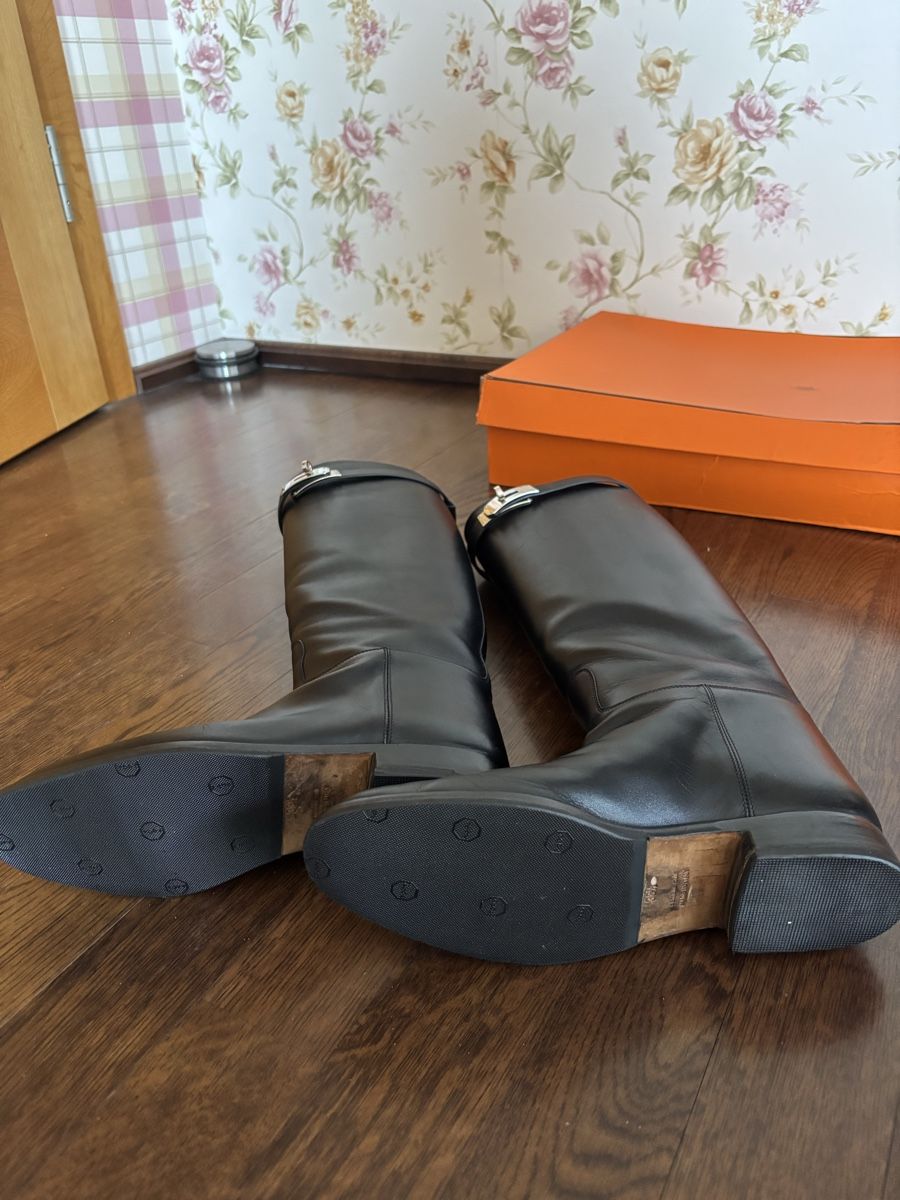 Hermès Chaussures femmes: Hermès Black Riding Leather Boots - Size 38.5 - Classic – D'occasion à Geneve par wer_7s7p 7