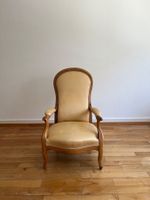 Eleganter antiker Armlehnstuhl