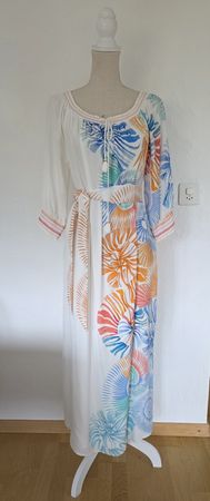 Wunderschönes Kleid von "IVI Collection" Gr. 40 *NEU*