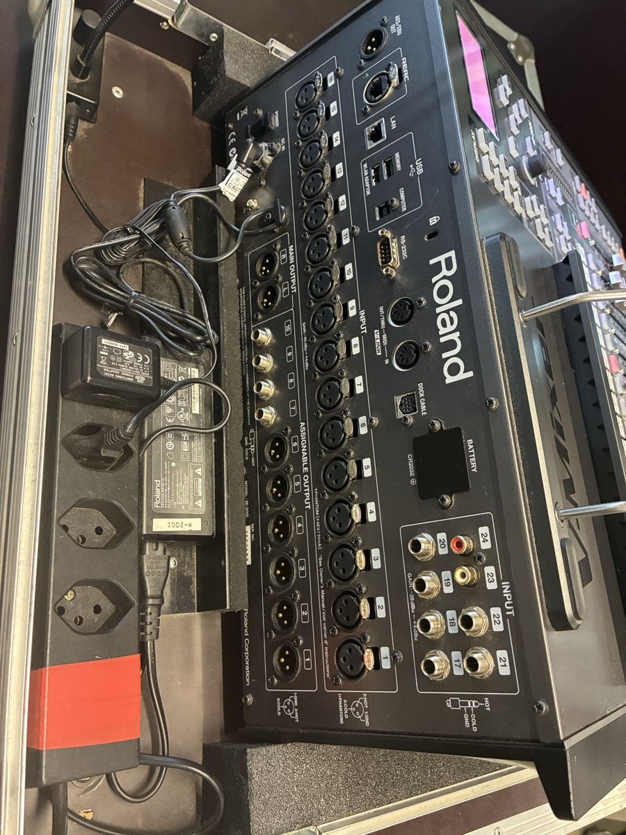 Roland Console di mixaggio: Mischpult Roland M200i – Usato da Rotkreuz venduto da Dreinle 4