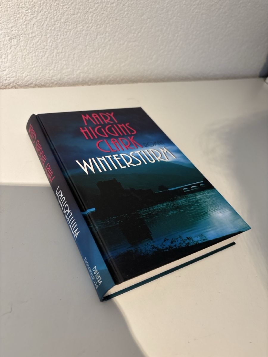 Libri: Mary Higgins Clark - Wintersturm, gebraucht – Usato da Adliswil venduto da ninotschka7 1