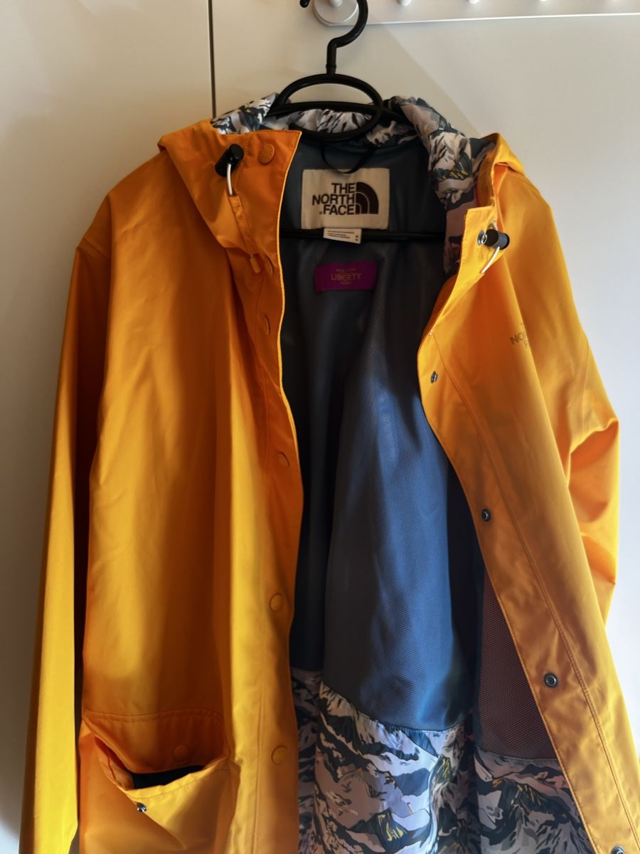 North Face Giacche: Parka jaune The North Face – Usato da Charmey (Gruyère) venduto da Rotor93 3