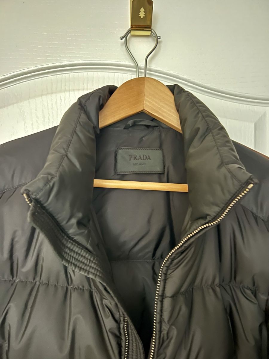 Prada Giacche: Prada Re-Nylon Down Jacket Men IT Size 56 / Large – Usato da Zürich venduto da ralph__ 4