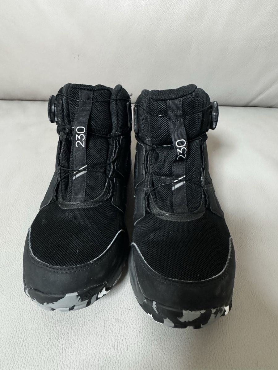 Adidas Chaussures garçon: Addidas Terrex 35.5 – D'occasion à Kloten par Karolina7 3
