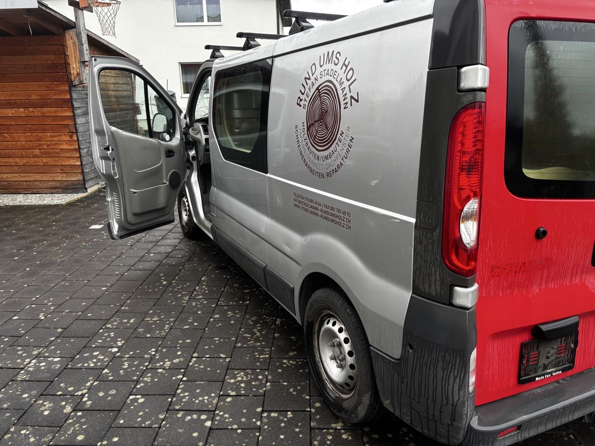 Opel Veicoli commerciali: Opel Vivaro 2.5l  – Usato da Büsserach venduto da luk_l6g2 8