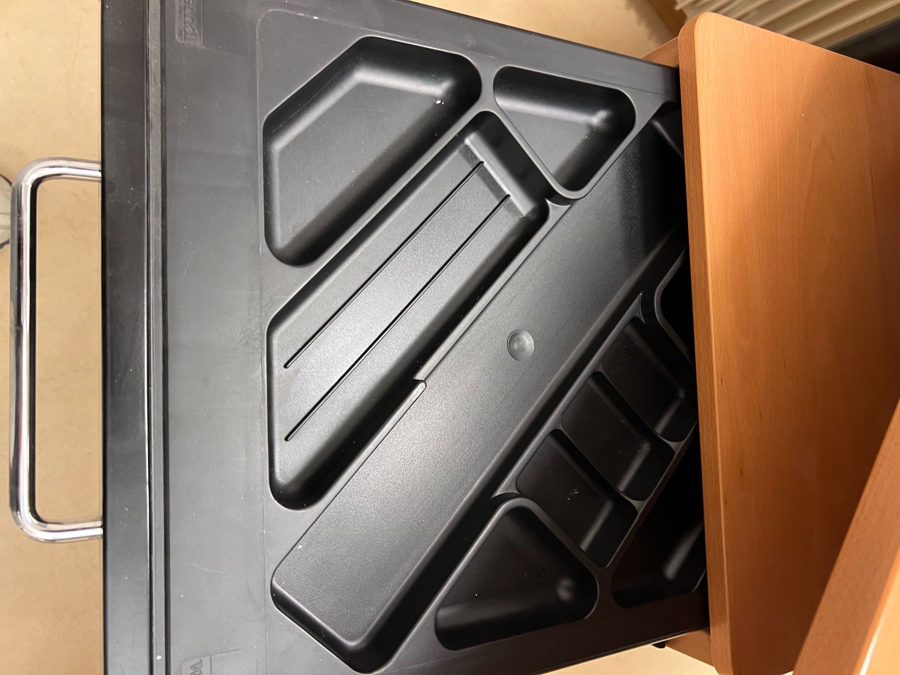 Korpus: Werndl Büromöbel Rollcontainer mit 3 Schubladen, Top! – Gebraucht aus Rüschlikon von iceland007 2