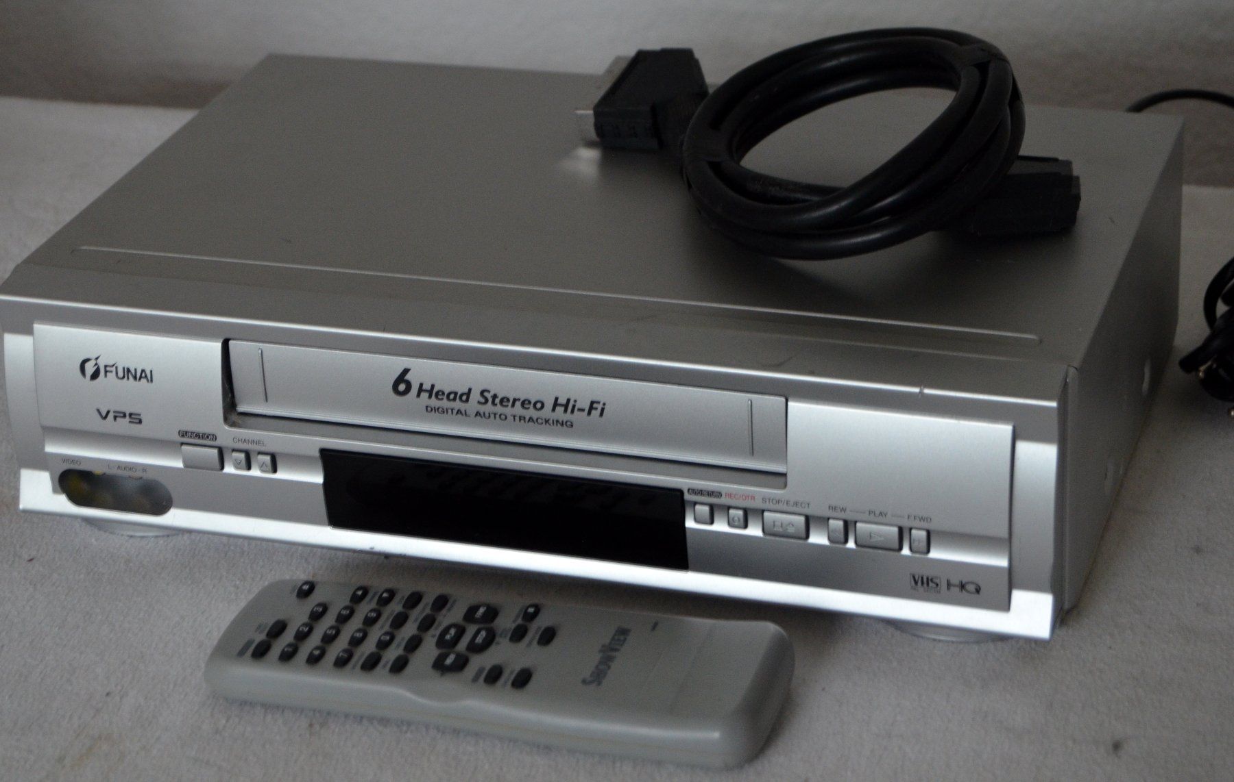 Funai Registratori: Videorecorder / magnétoscope VHS Funai 29C-854 – Usato da Collonges venduto da arashee