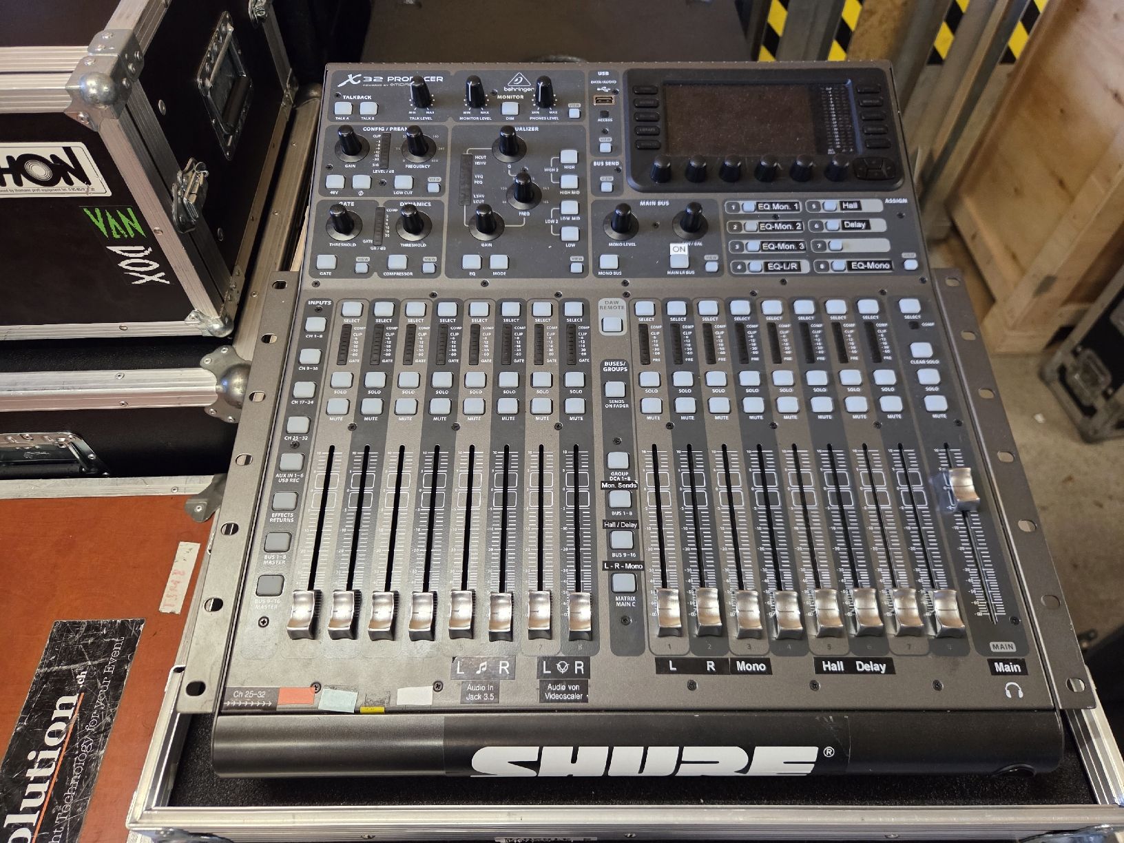 Behringer Platines de mixage: Behringer X32 Producer – D'occasion à Gurzelen par racerduck