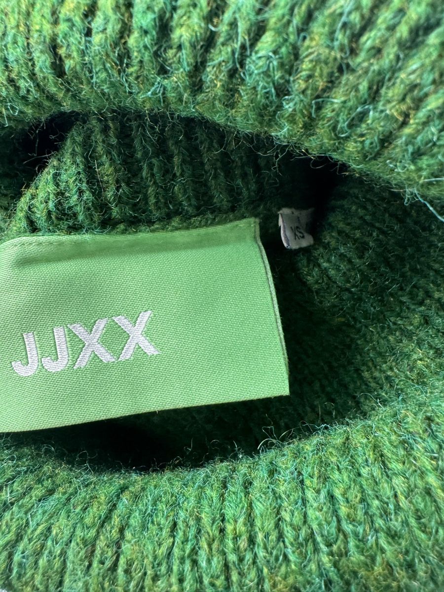 Maglioni & Felpe: Grüner Strickpullover mit Rollkragen  – Usato da St. Gallen venduto da sch_t97h 2