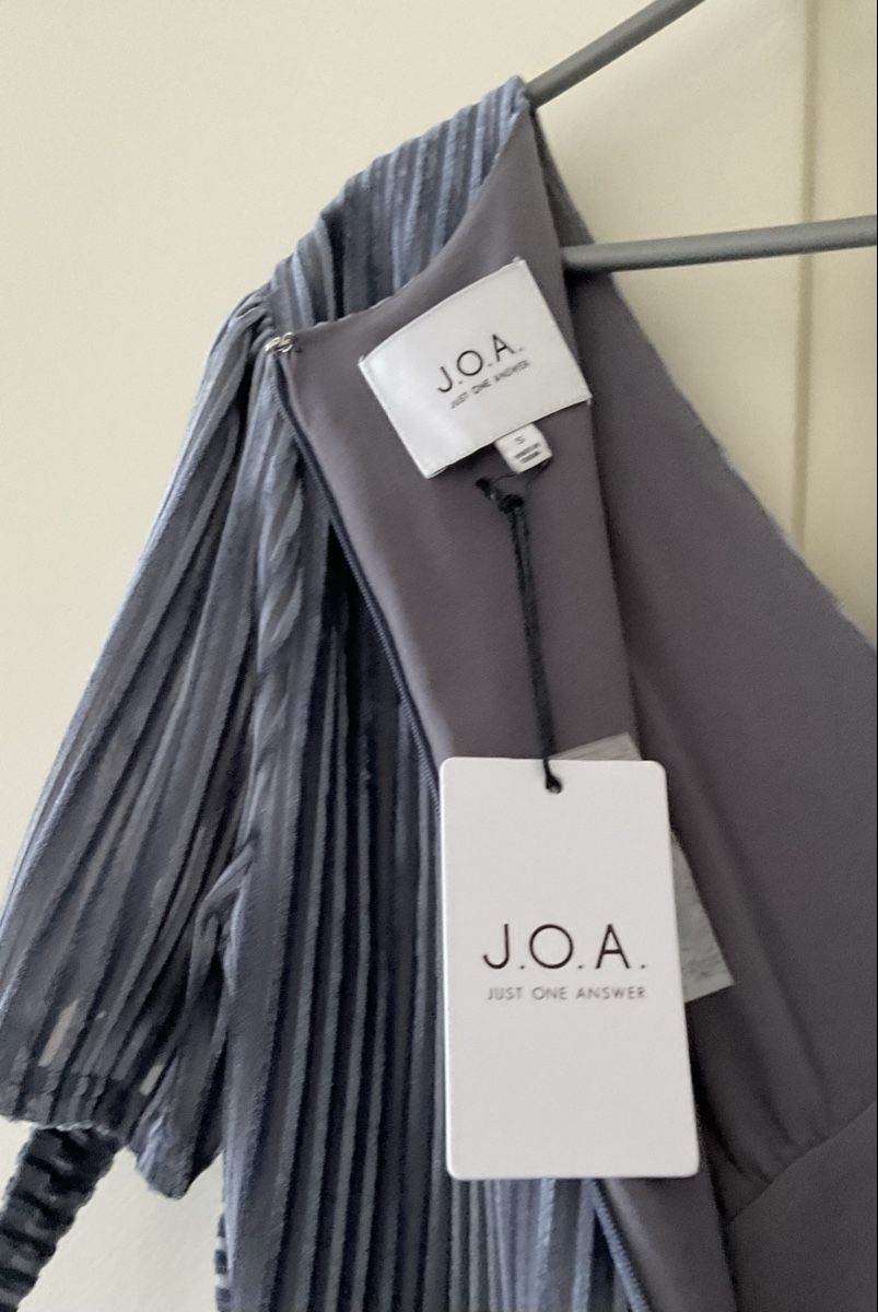 Vestiti: J.O.A. Robe de velours gris perle neuve - taille S – Nuovo e nell'imballaggio originale da Corseaux venduto da Mililaforet75 5