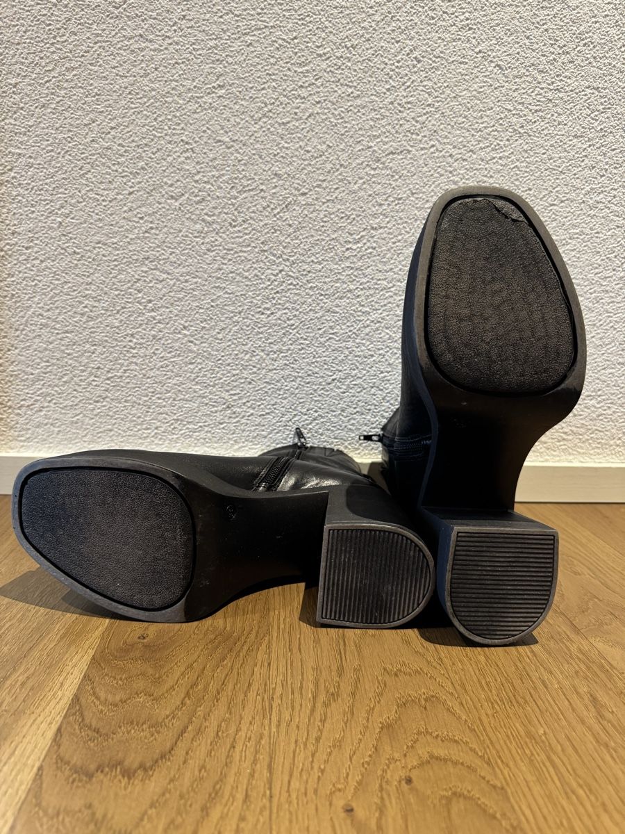 Scarpe da donna: Stiefeletten – Usato da Flaach venduto da DewTrich 3