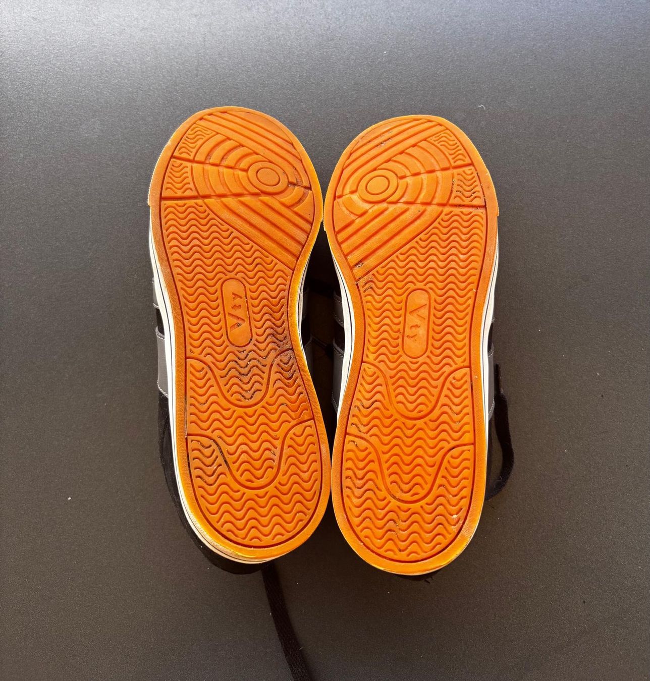 Herrenschuhe: Schuhe VTY, Grösse 42 – Gebraucht aus Düdingen von LUCKAE 5