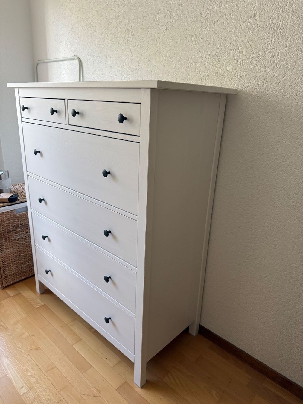 Ikea Commodes: IKEA Hemnes Kommode weiss mit Schubladen – D'occasion à Bern par val_r8yc 1