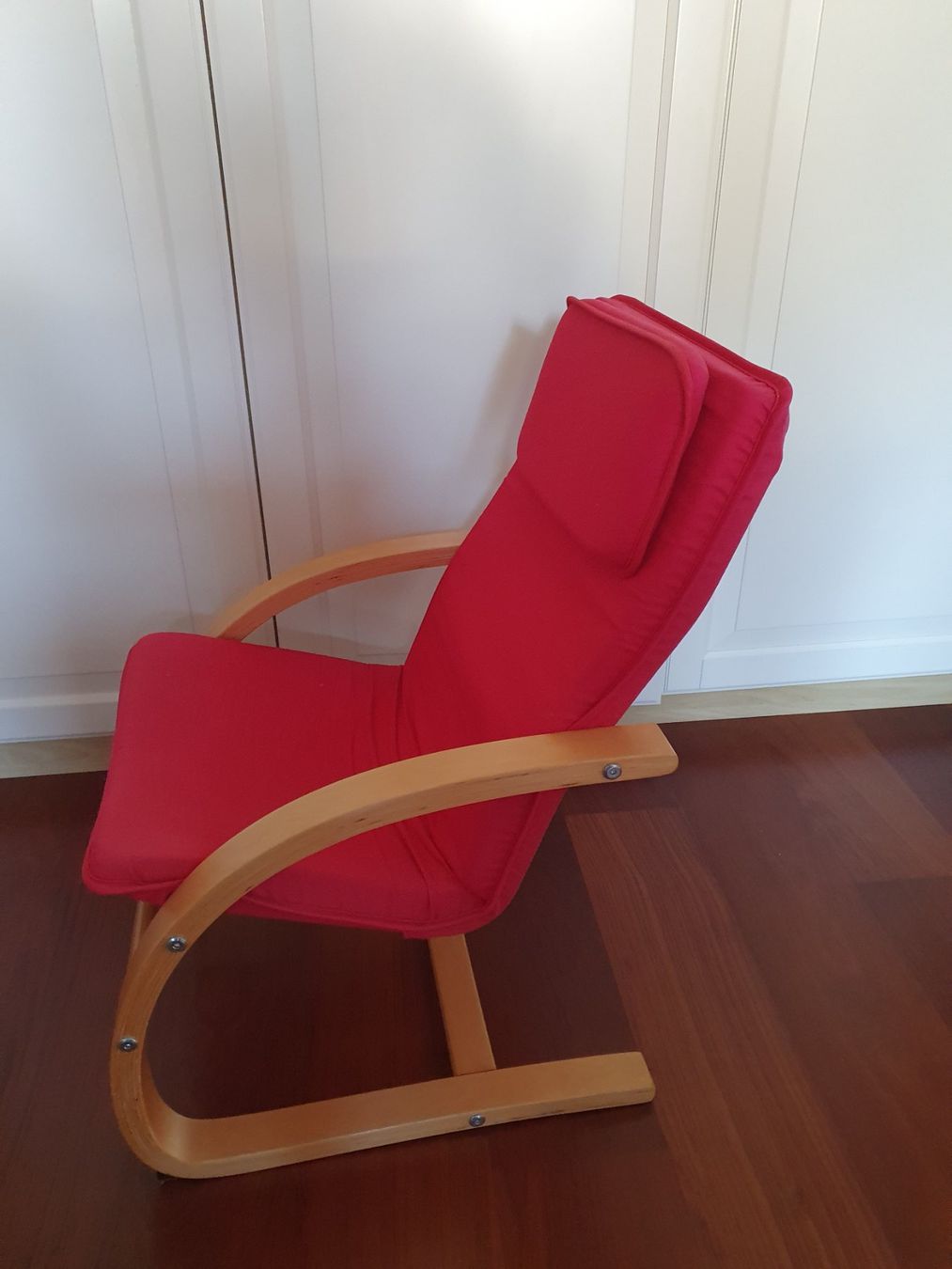 Micasa Poltrone: Fauteuil enfant rouge – Usato da Rolle venduto da gae_y2rp 1