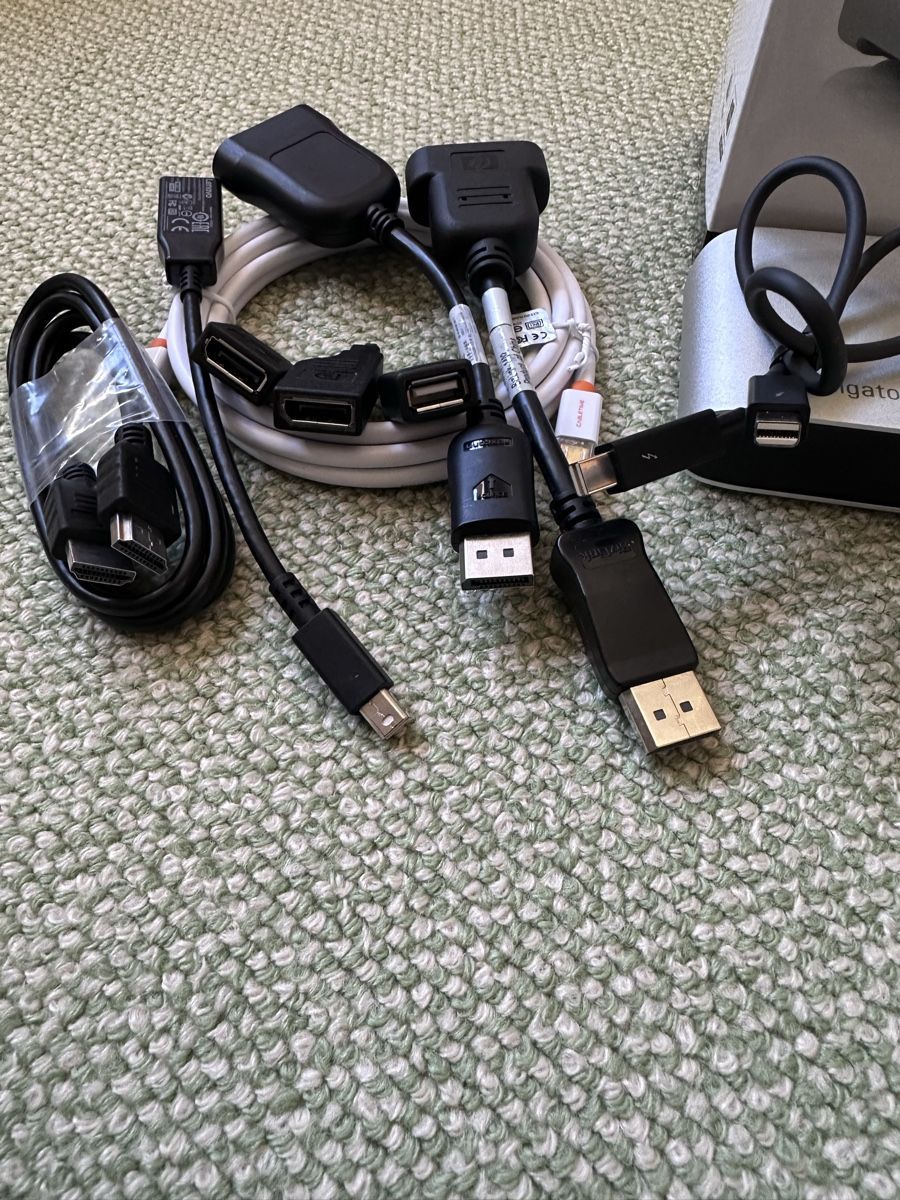 Elgato Docking station: Elgato Thunderbolt 2 Dock with Accessories – Usato da Bex venduto da roopa.gorla 2
