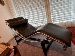 LC4 Liege Le Corbusier Replica schwarz Leder